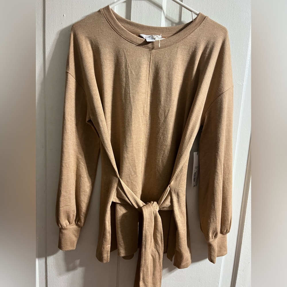Liz Claiborne Tan Long Sleeve Top